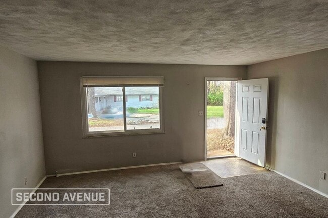1 Rosehaven Dr