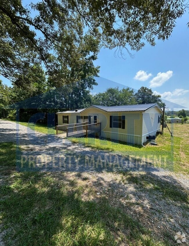 Building Photo - 3 Bed, 2 Bath Home in Peaceful Setting