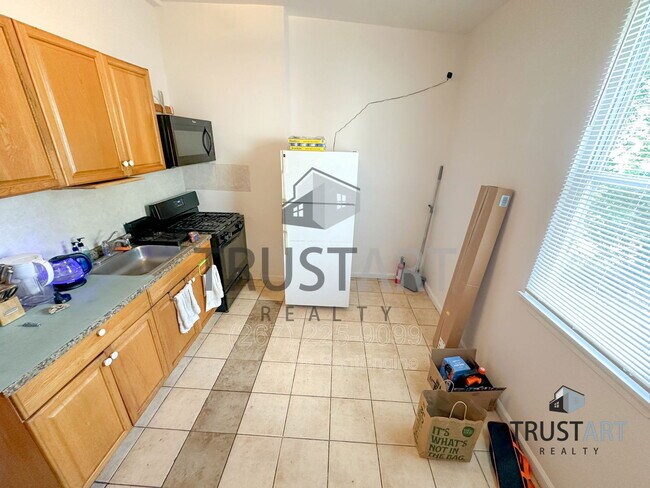 Photo - 2254 N Park Ave