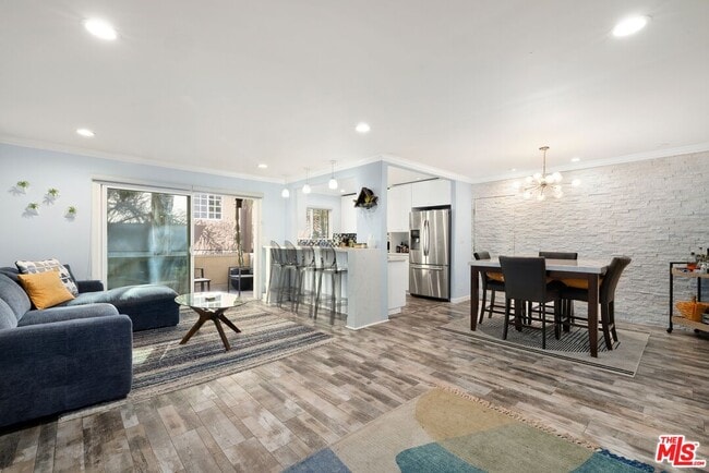 Building Photo - 1734 N Fuller Ave Unit 209 Rental