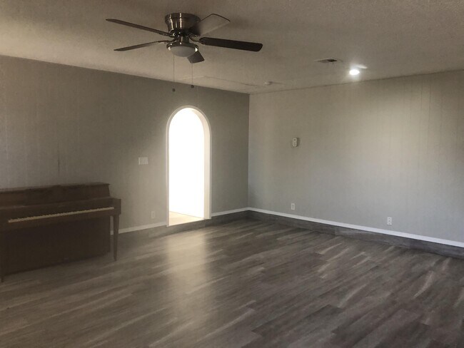 Photo - 8300 NW 38th St