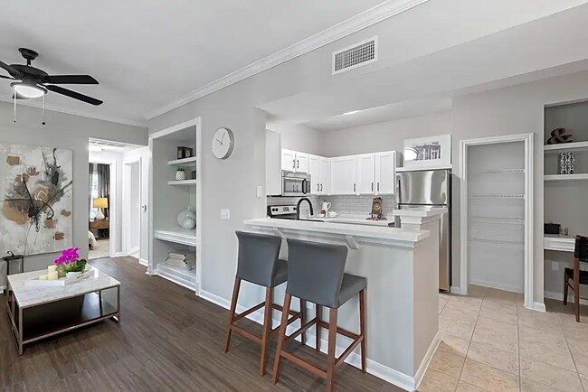 Photo - Comfort, Space & Style – All in One Place Unit ASL