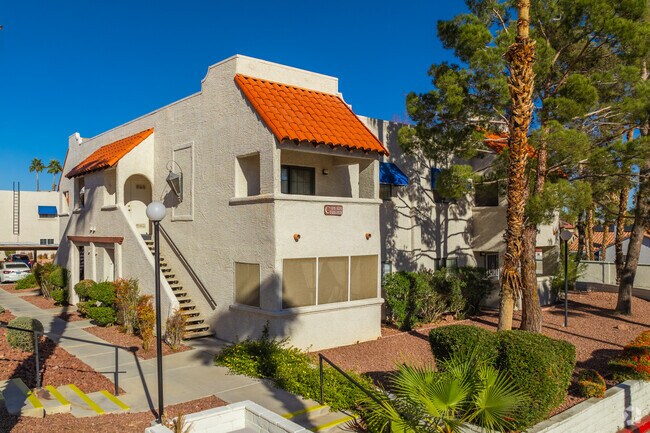 Exterior alternativo - Spring Oaks III