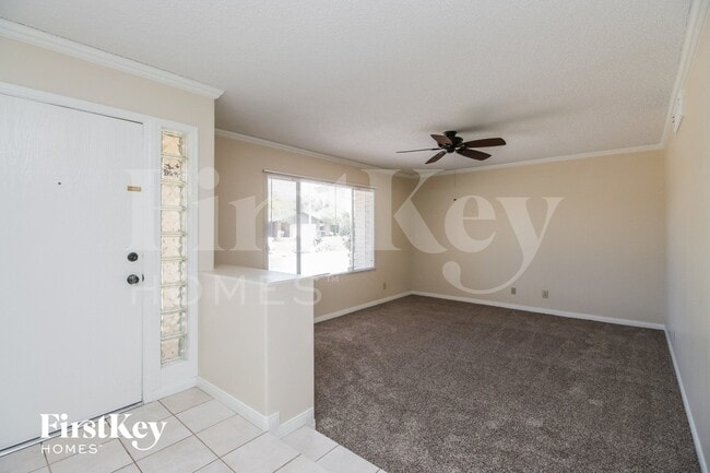 Photo - 813 E Todd Dr