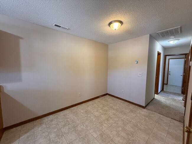 Photo - 102 Pete Jones Dr Unit B