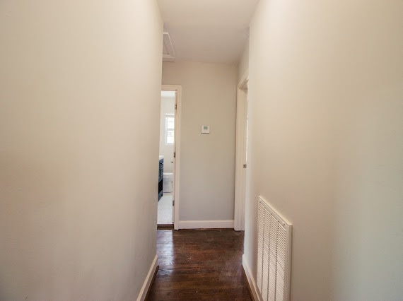 Photo - 1619 Graymont Ave W