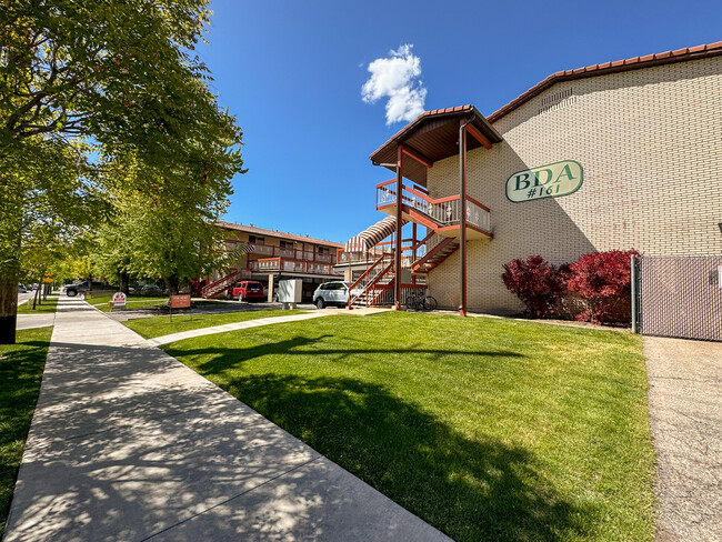 Building Photo - 141 E 700 N Rental