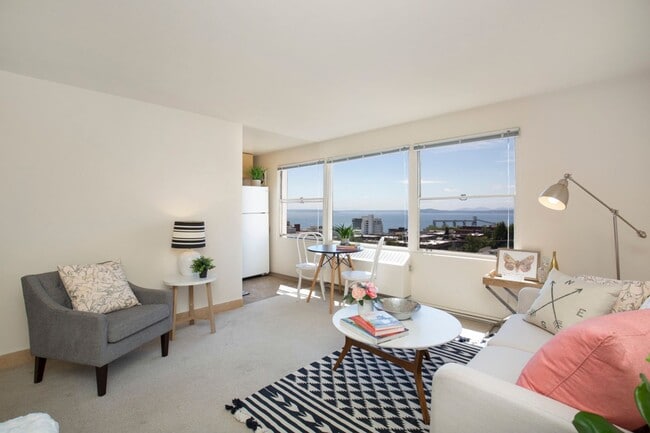 The Queensborough Apartments