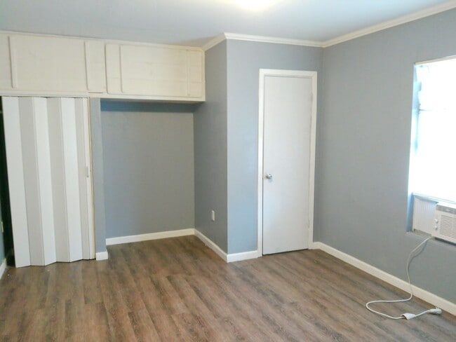 Photo - 1563 18th St