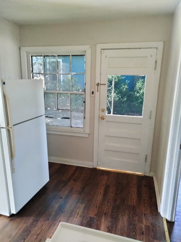 Photo - 3707 Parkwood St