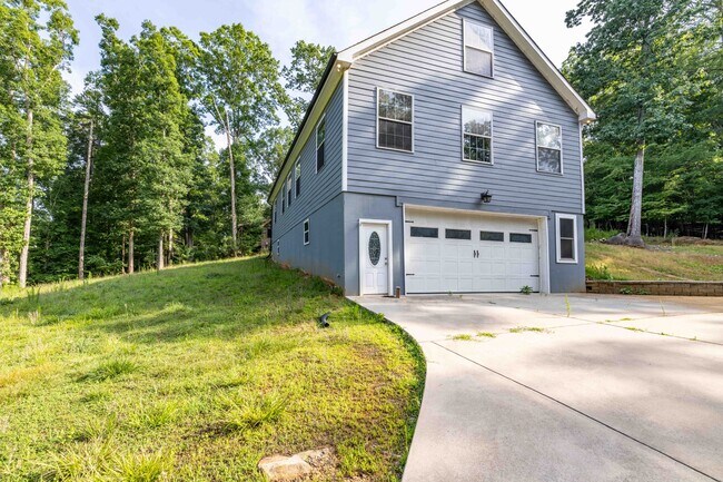 Photo - 242 Newport Dr House