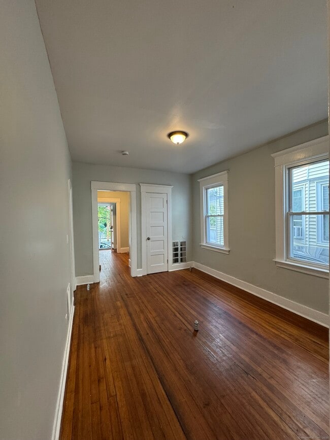 Photo - 63 Sheffield Ave Apartment Unit 1