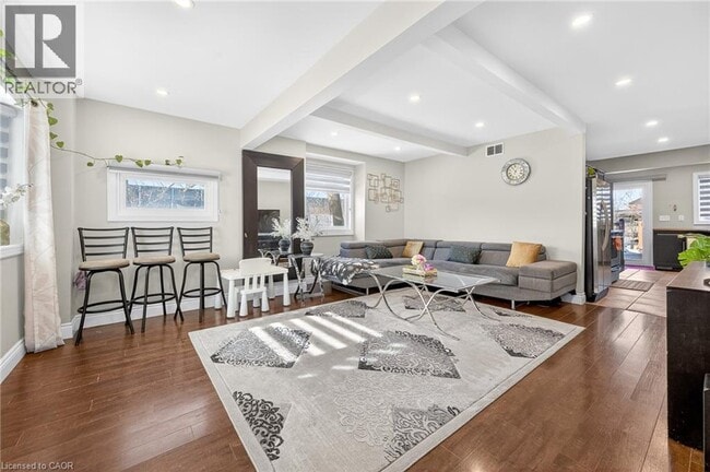 Photo - 9 Bayside Ave