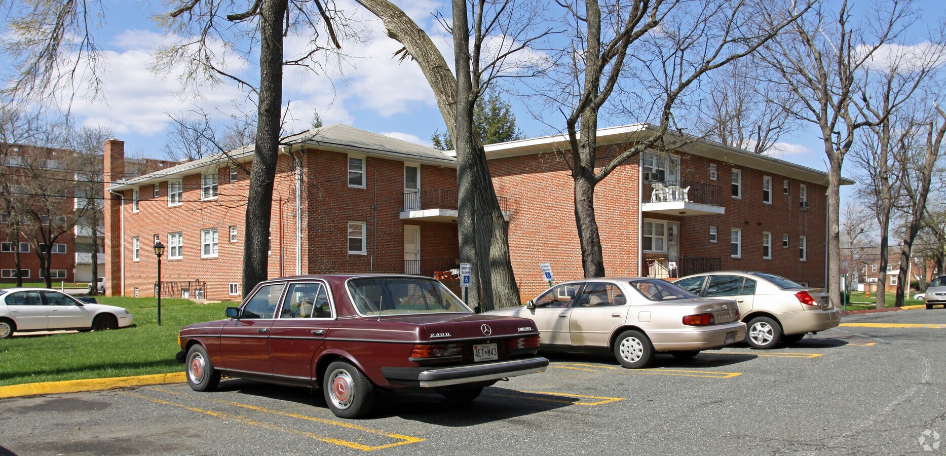 Photo - 3801-3807 Clarks Ln Apartments