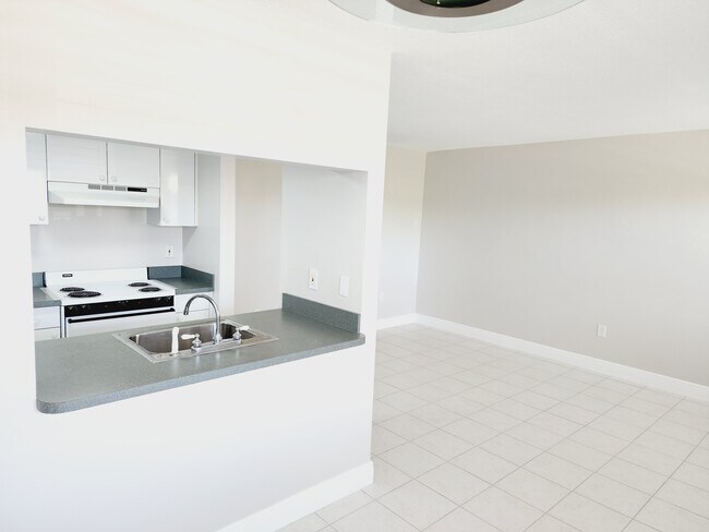 Photo - 1001 77th Ave N Unit 205