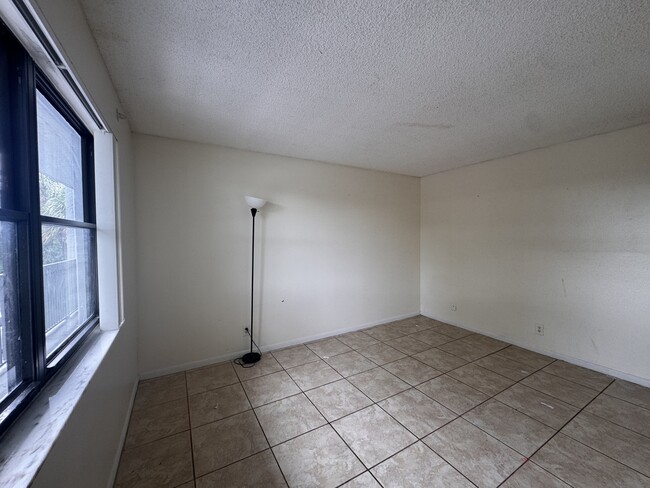 Photo - 2050 N Congress Ave