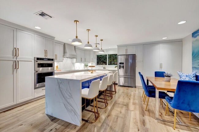 Photo - 3481 NE 31st Ave