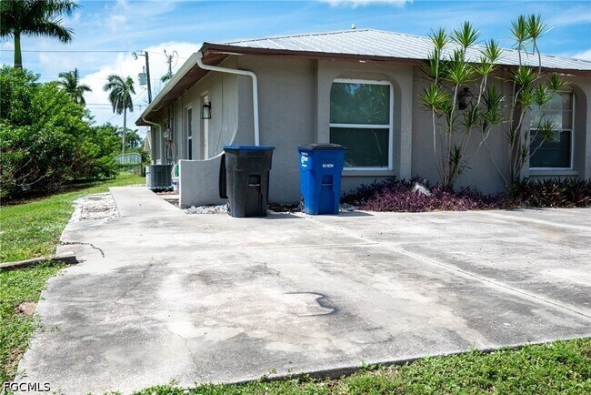 Photo - 5443 Avenue E