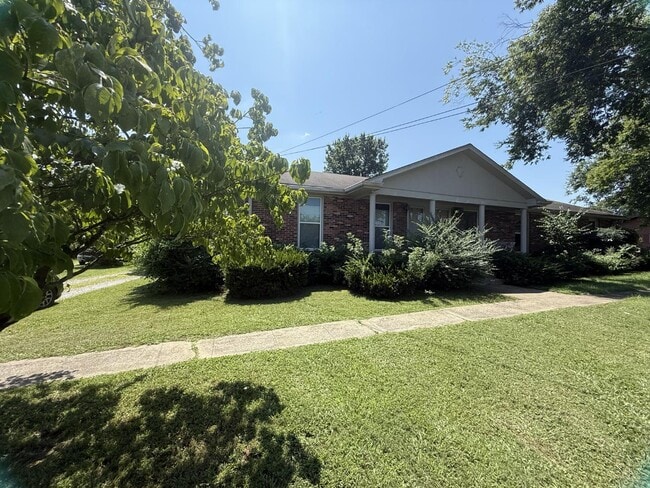 Building Photo - 207 Westhill Dr Rental
