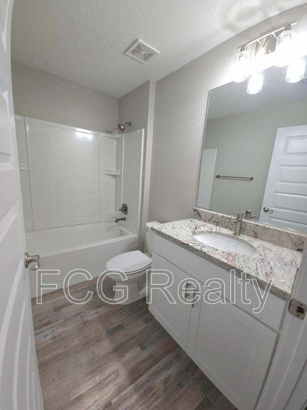Photo - 13 Larch Dr