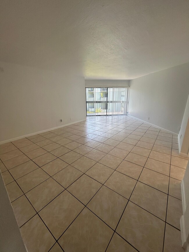 Photo - 2000 N Congress Ave Unit 211