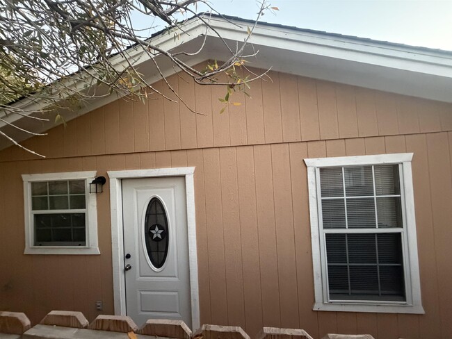 Building Photo - 3023 Potomac Loop