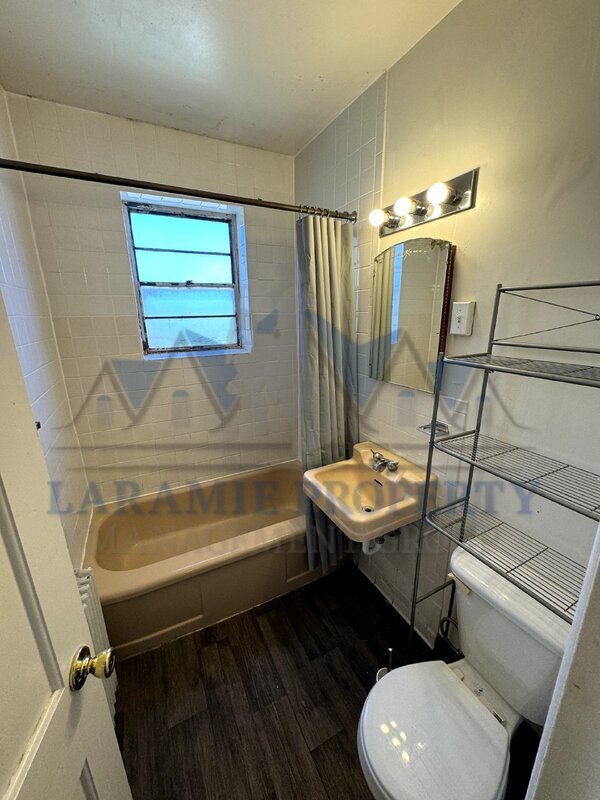 Photo - 1010 Grand Ave Unidad 8