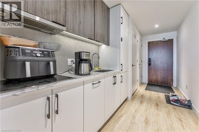 Photo - 741 King St W Unit 1504