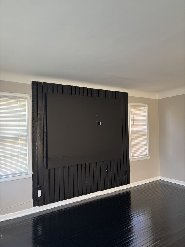 Photo - 8064 Suzanne Ave