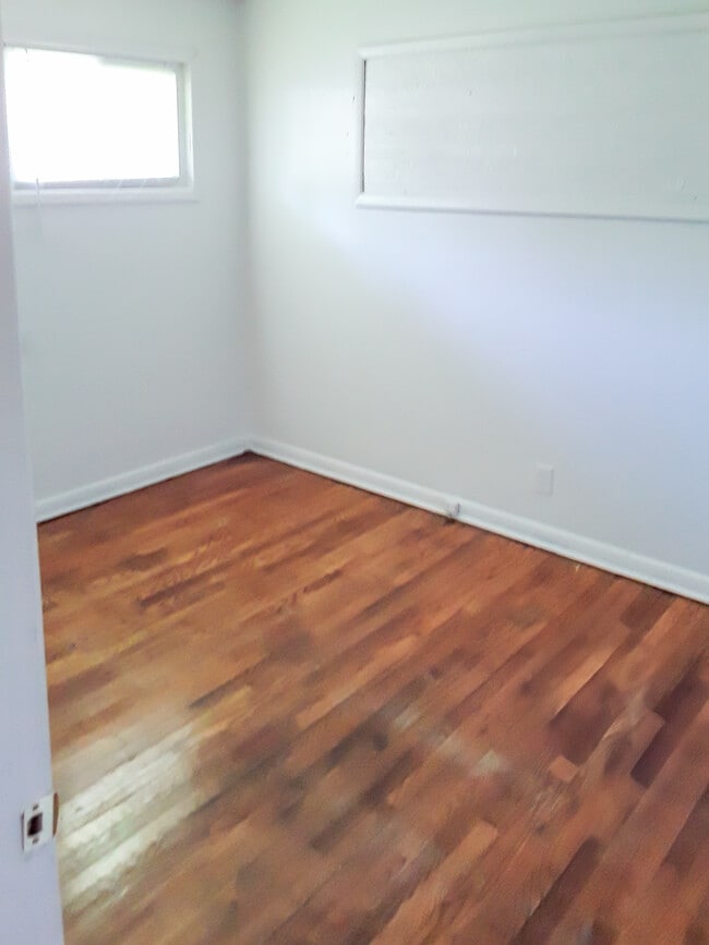 Photo - 3314 Ivor St