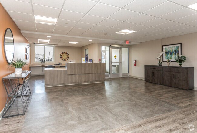 Vestíbulo principal - Labelle Towers Co-op