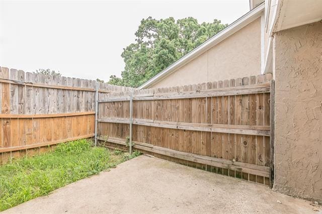 2760 Parkchester Dr