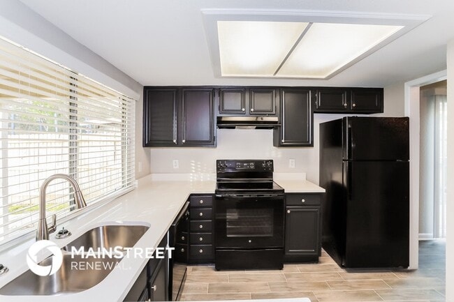 Photo - 514 Stroud Ln
