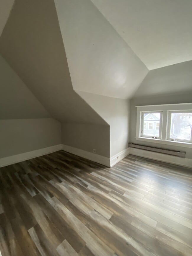 Photo - 385 Lutz St Unit 6