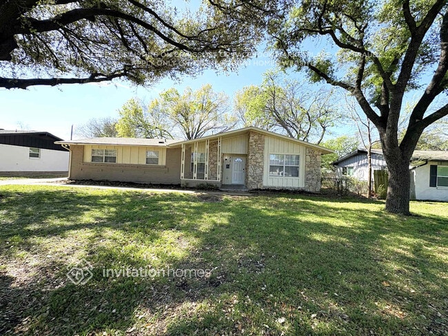 Building Photo - 721 Westover Dr