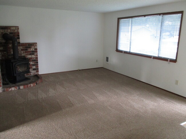 Photo - 5910 28th Ave