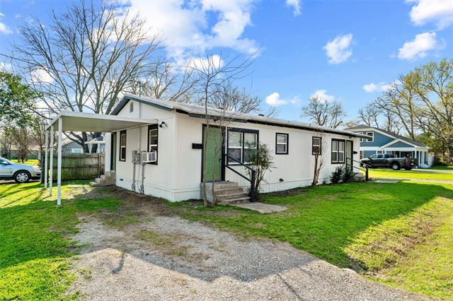 Photo - 110 Poplar St