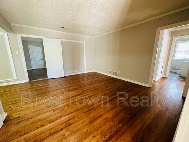 Photo - 2176 Vollintine Ave