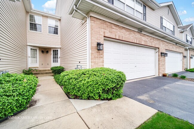 Photo - 2389 Stoughton Cir