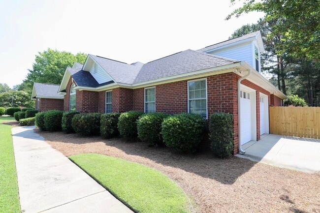 Photo - 595 St Augustine Dr