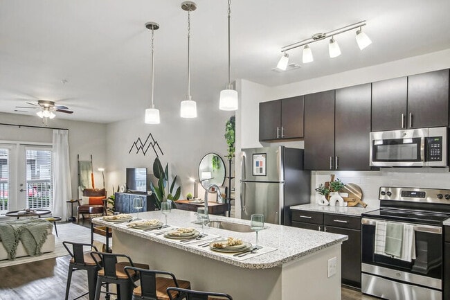 Photo - Mosby Poinsett