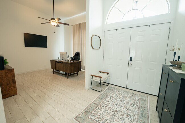 Photo - 1502 White Tail Ln