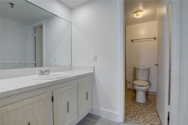 Photo - 1345 West Ave Unit 303