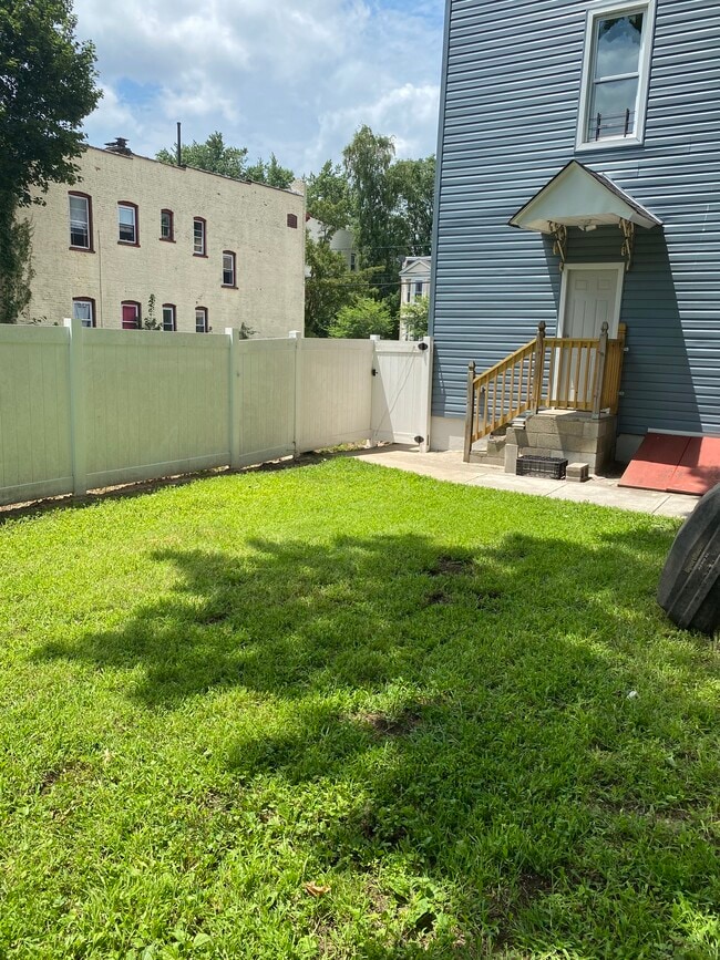 Photo - 534 S 20th St Unit 2