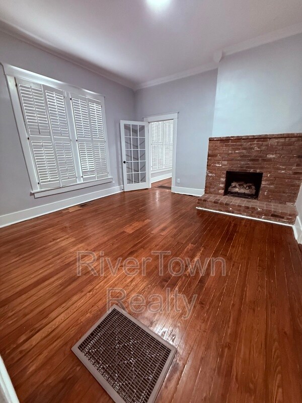 Photo - 2184 Cowden Ave