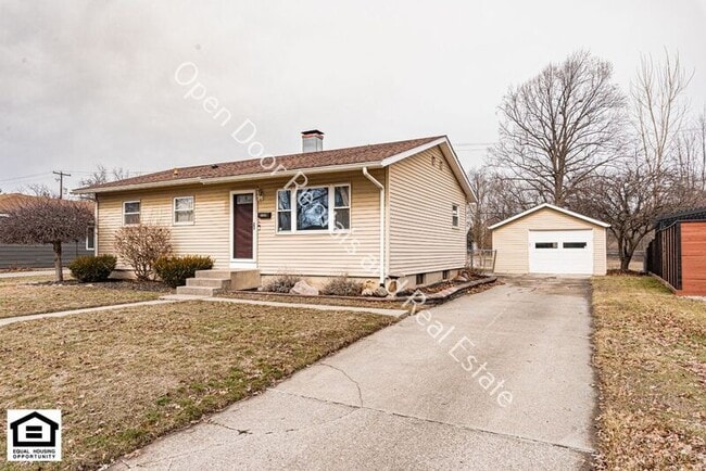 Photo - 605 N Camden Dr