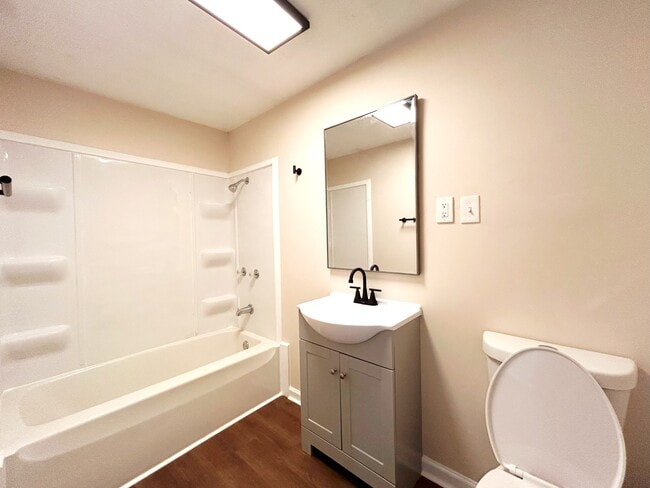 Photo - 107 S Buchanan St Unidad B