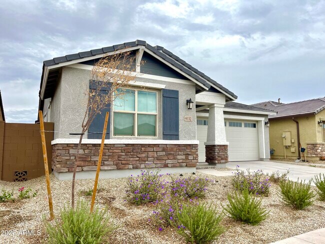 Photo - 9332 W Encinas Ln