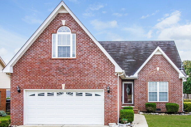 Building Photo - 2910 Iona Dr