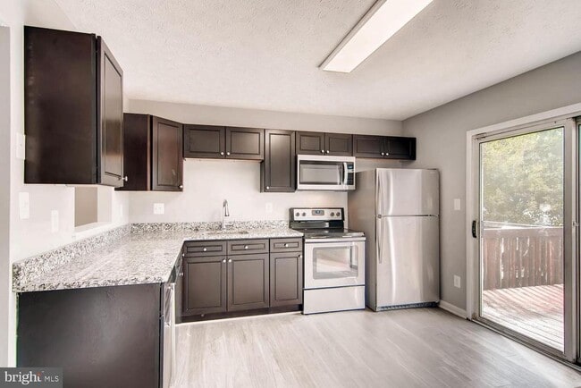 Photo - 1315 SPRING Ct